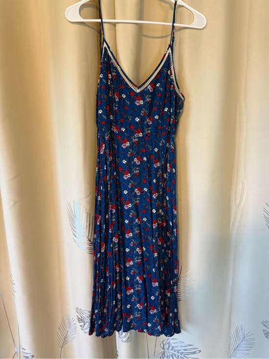 Lulus Dresses & Skirts - Lulu's Blue Floral Slip Midi Dress with Delicate Floral Accents